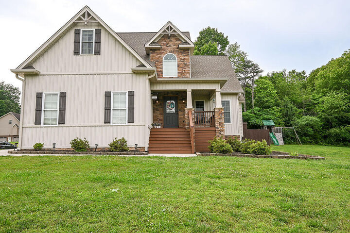 Property Photo:  244 Pebble Ridge Drive Drive SE  TN 37323 