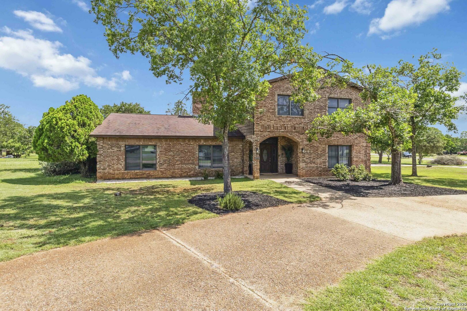 Property Photo: 2406 Northwoods TX 78132