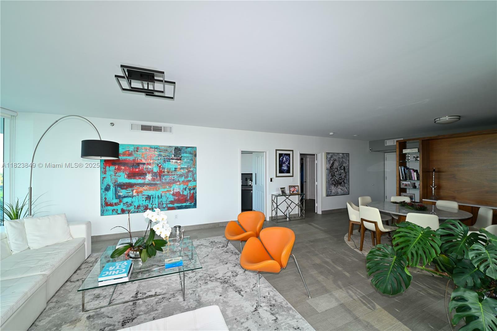 Property Photo:  2127 Brickell Ave 1005  FL 33129 