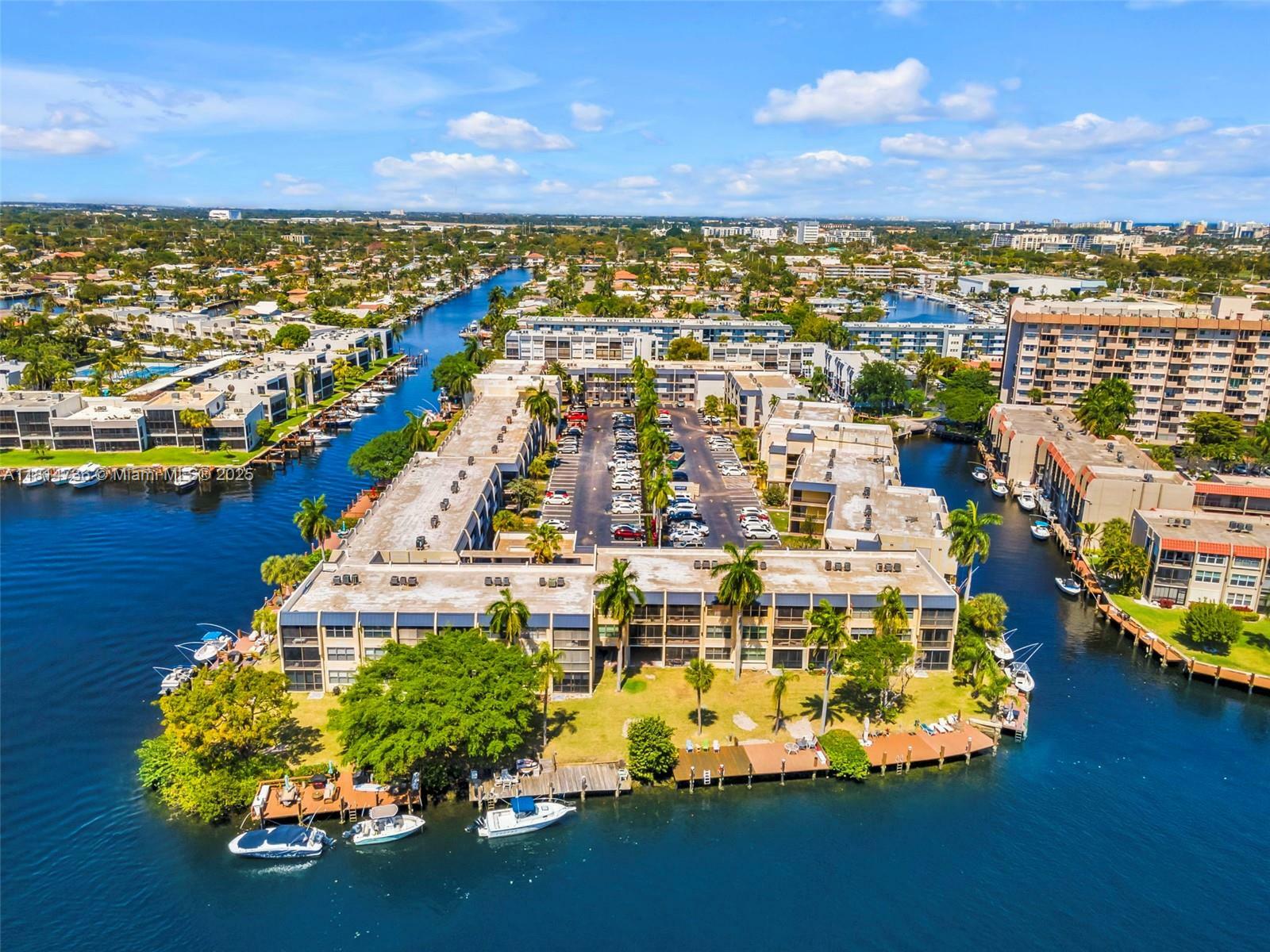 Property Photo: 777 S Federal Hwy 201G FL 33062