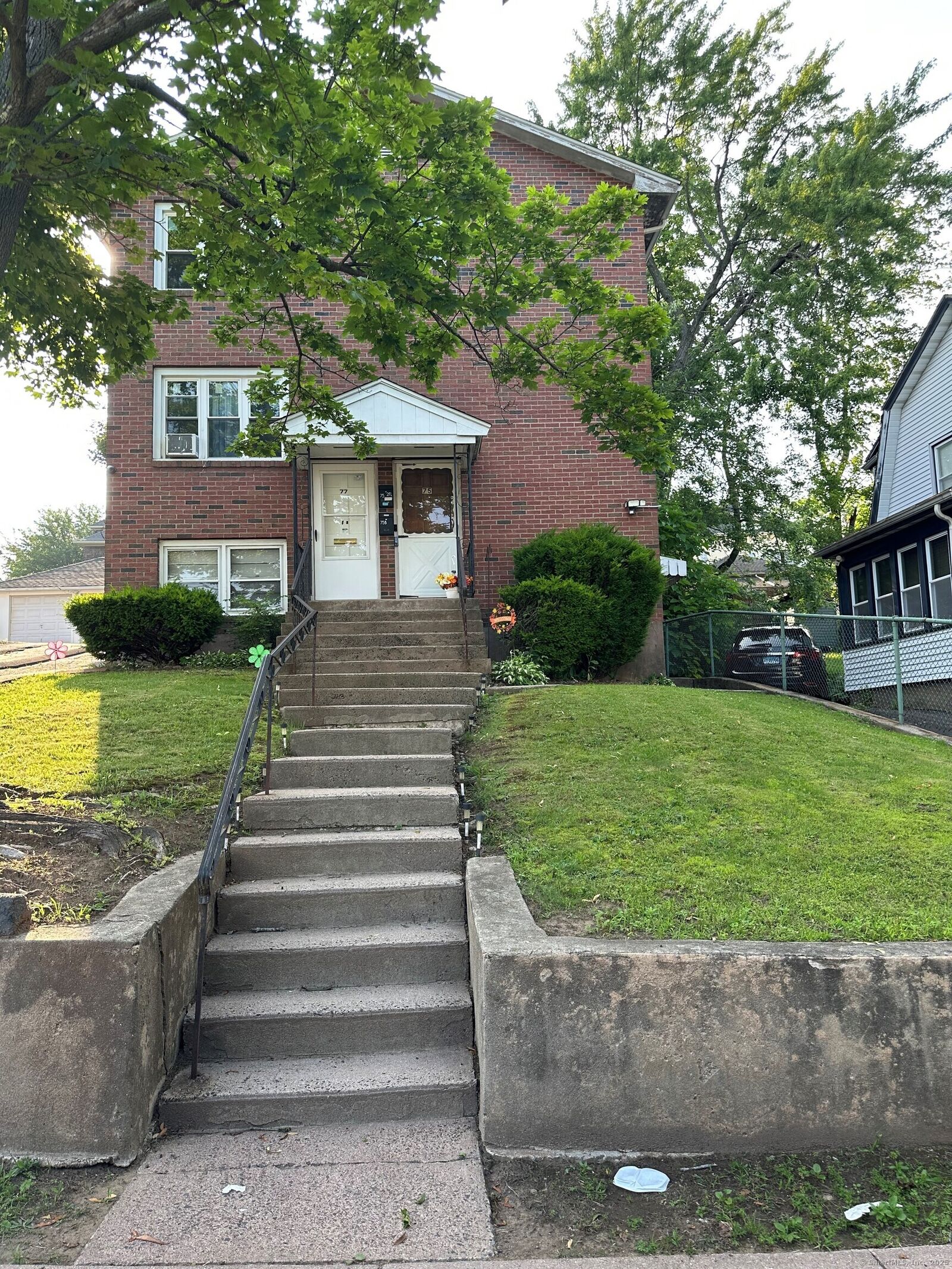 Property Photo:  75-77 Grandview Terrace  CT 06114 