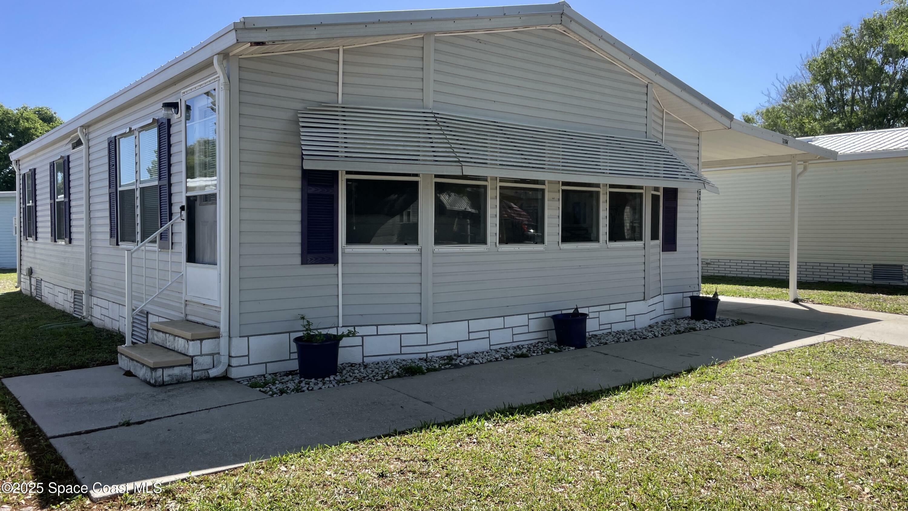 Property Photo: 1204 Calusa Drive FL 32976