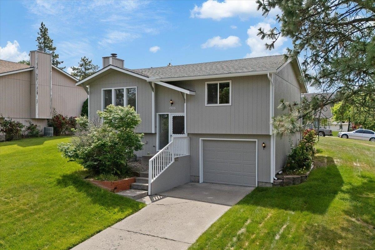 Property Photo: 1906 E 8th Ave WA 99202