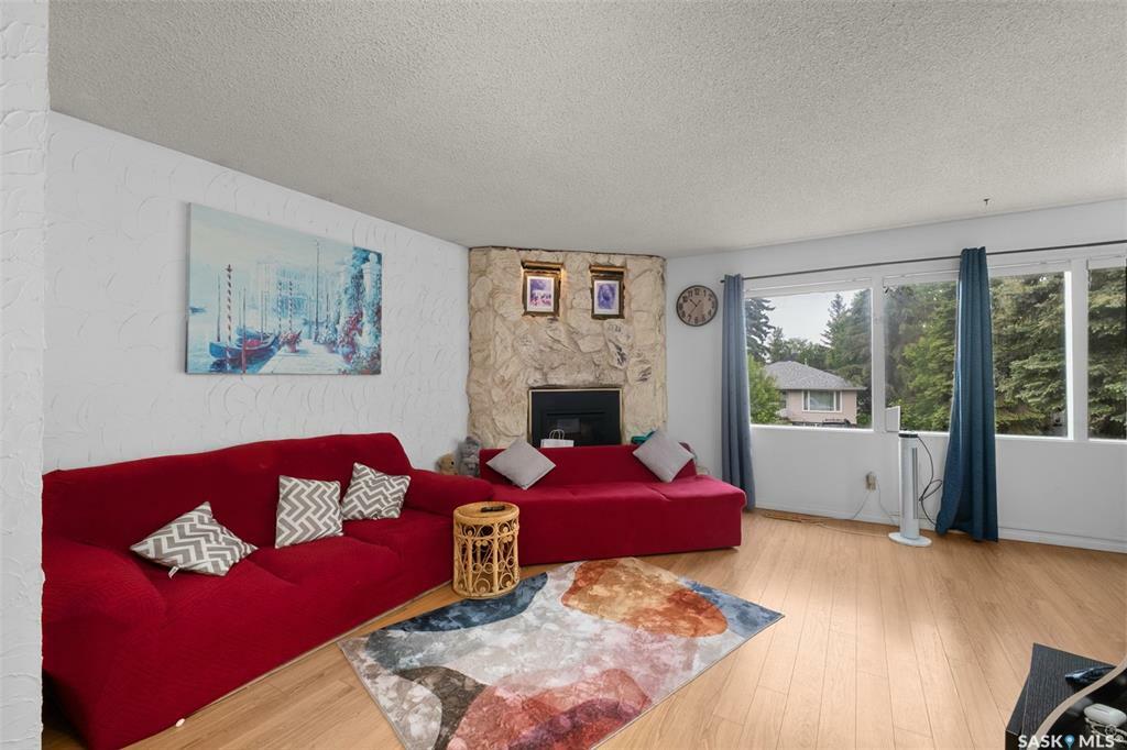 Property Photo: 29 24th Street E SK S6V 1R3