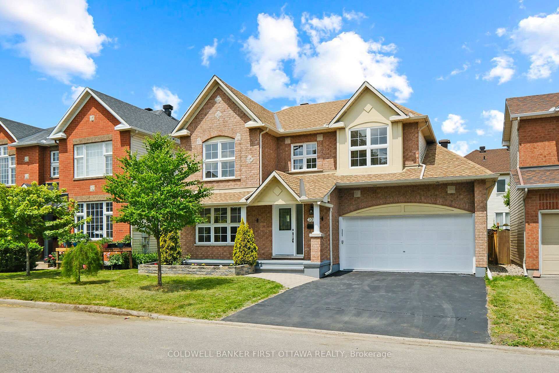 Property Photo: 107 Columbia Avenue ON K1V 1Z3