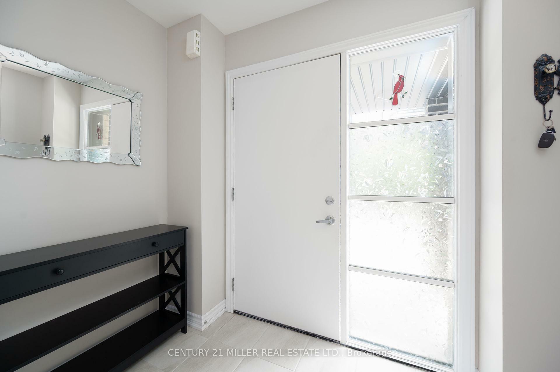 Property Photo:  3084 Cascade Common  ON L6H 0R7 