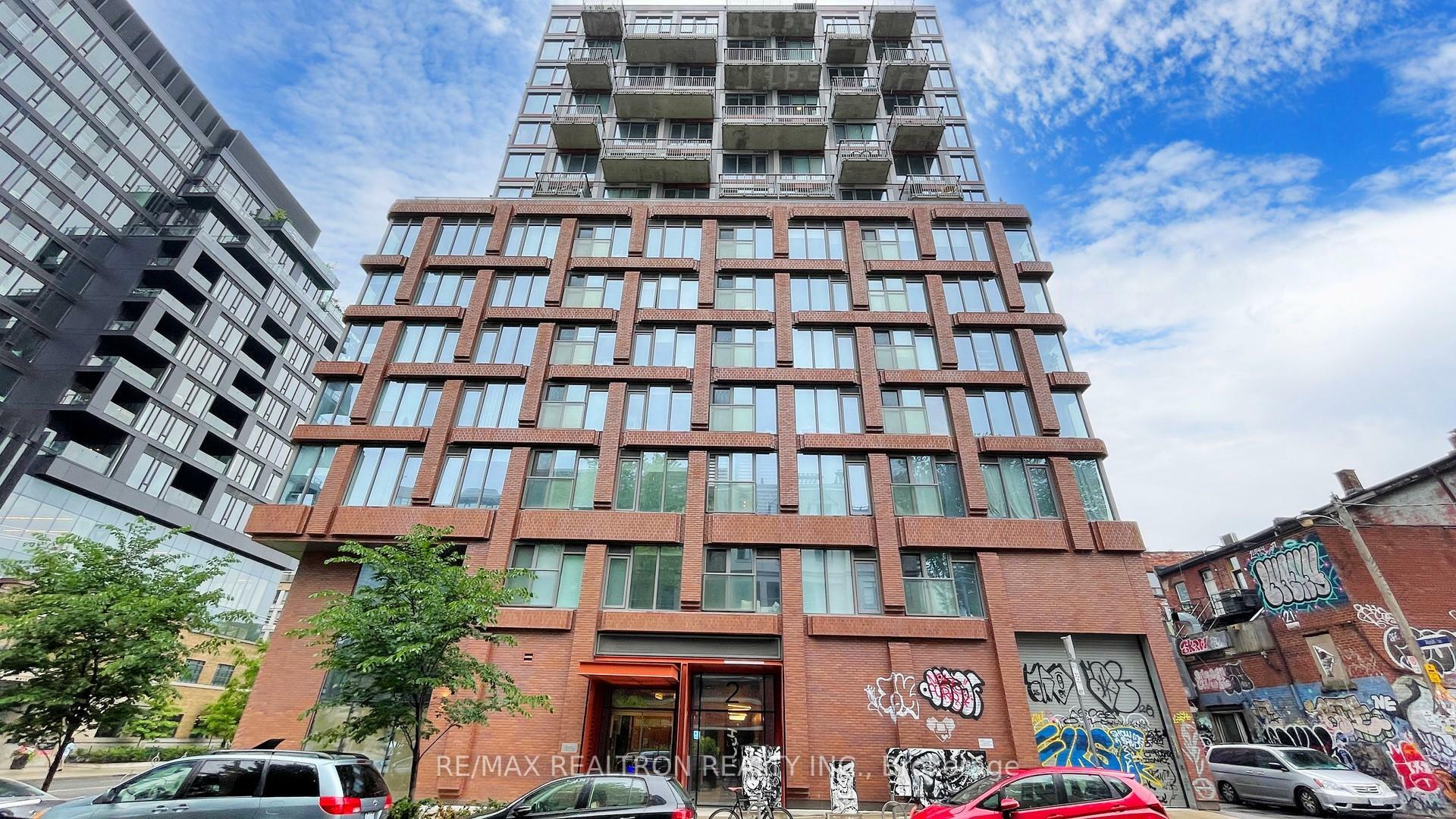 Property Photo: 2 Augusta Avenue 604 ON M5V 0T3