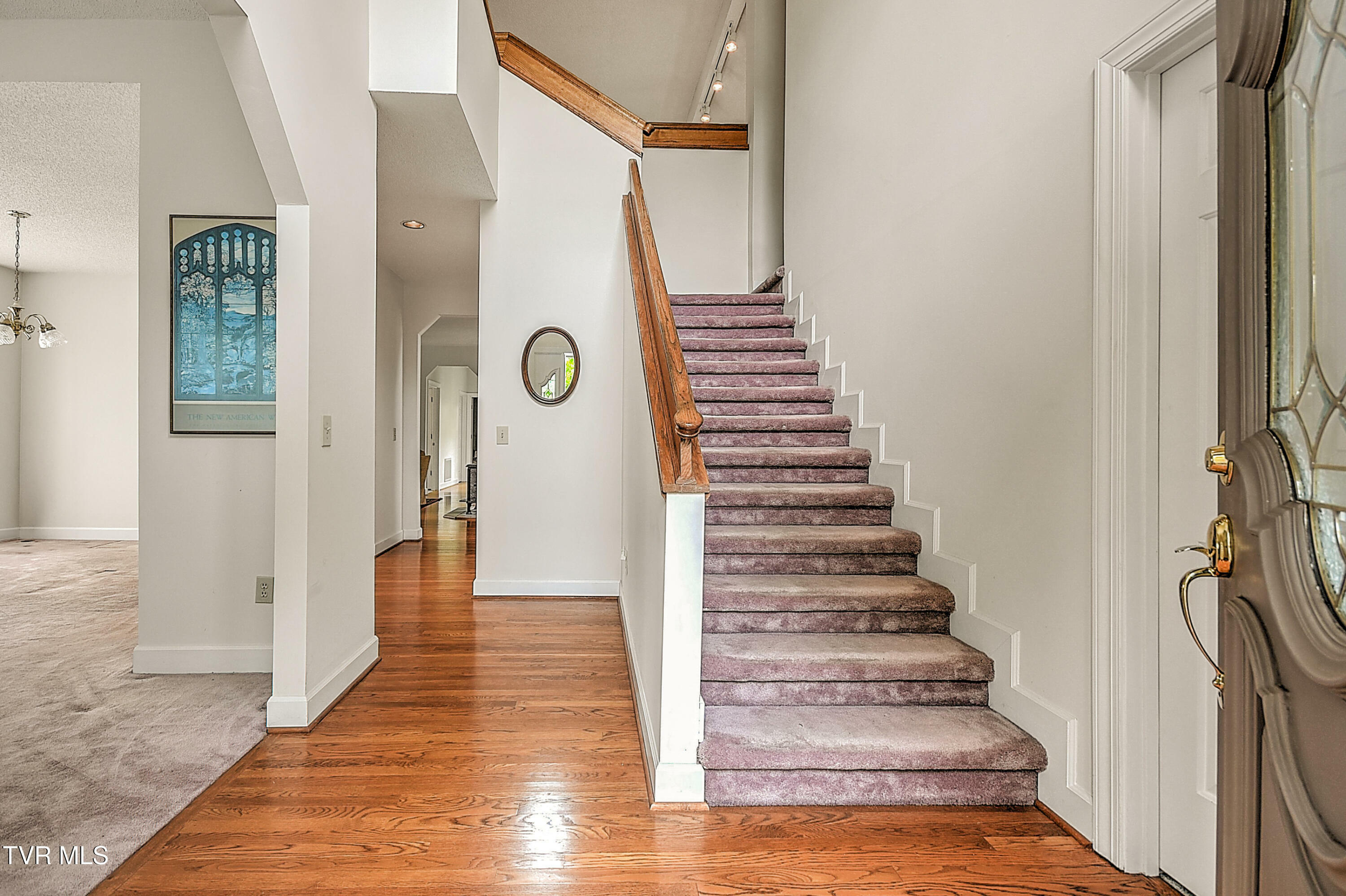 Property Photo: 109 Woodbriar Drive TN 37604