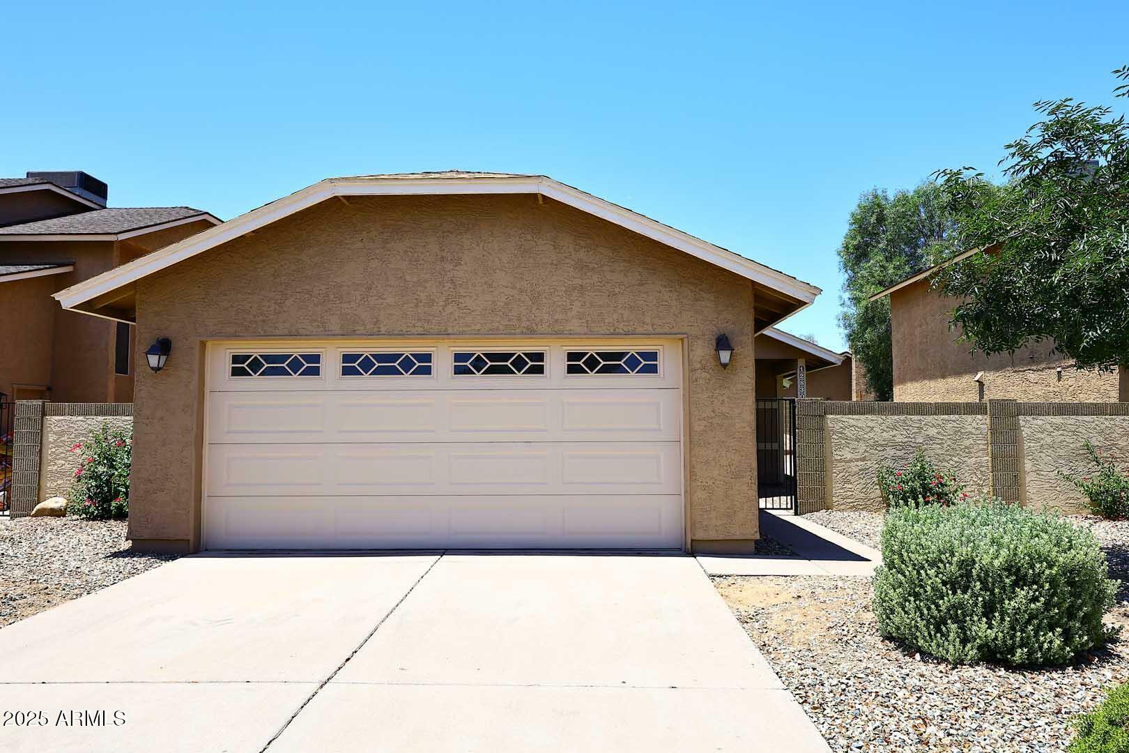 Property Photo: 12830 S Wakial Loop S AZ 85044