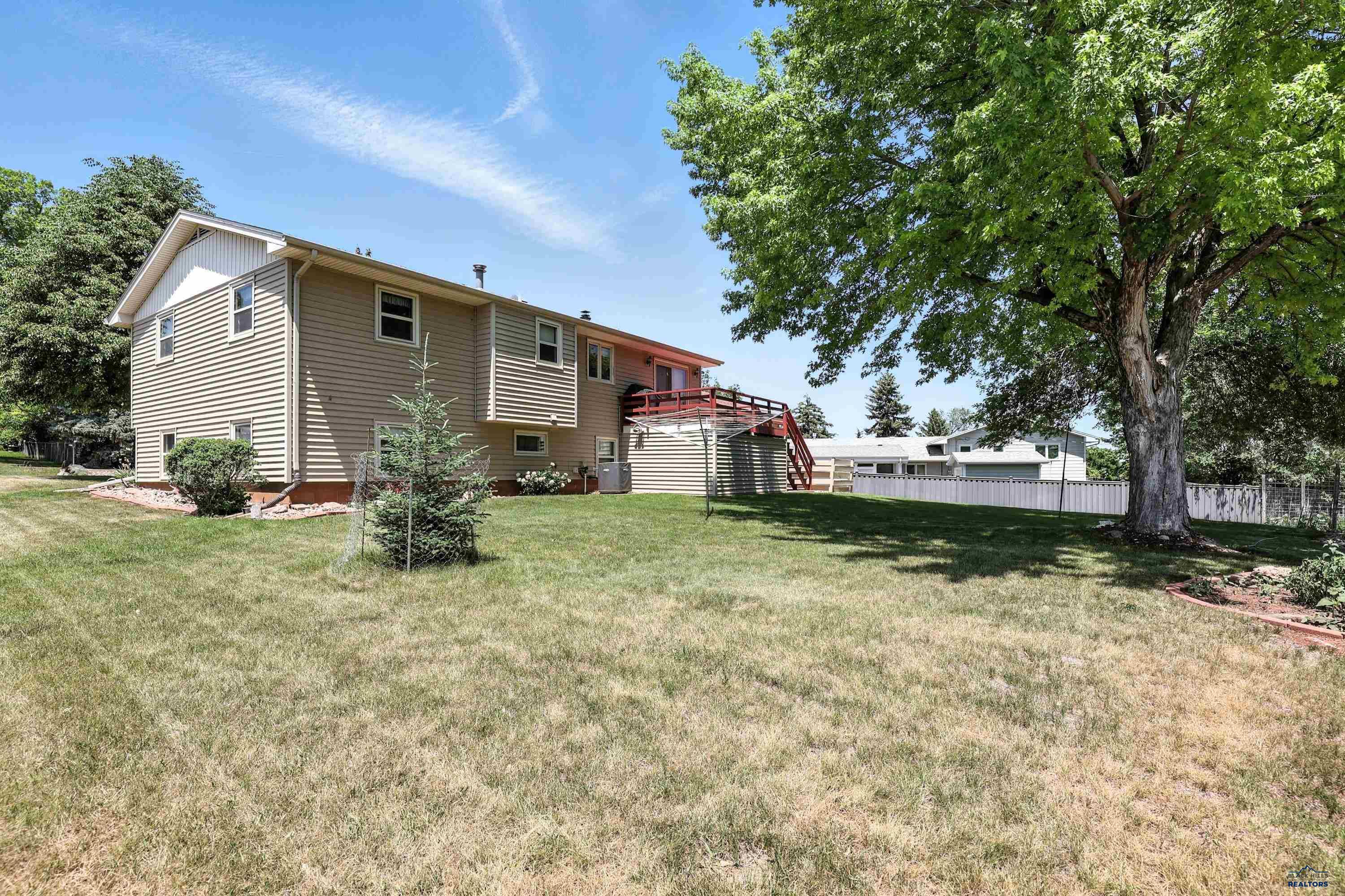 Property Photo:  604 Crestview Dr  SD 57702 