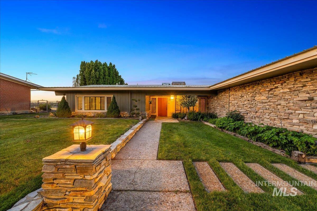 Property Photo: 2401 Terrace Drive ID 83605