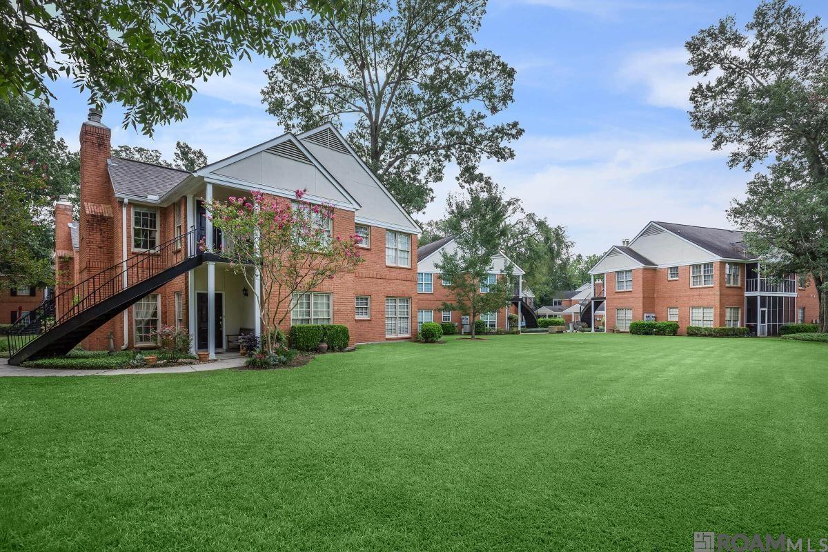Property Photo: 7362 Jefferson Place Blvd #42-C LA 70809