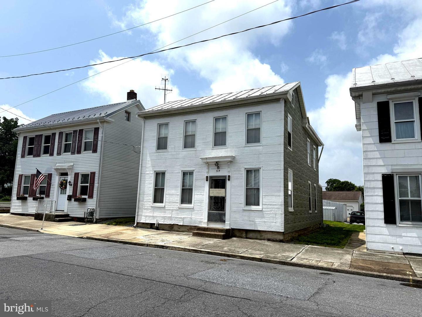 314 S High Street  Mechanicsburg PA 17055 photo