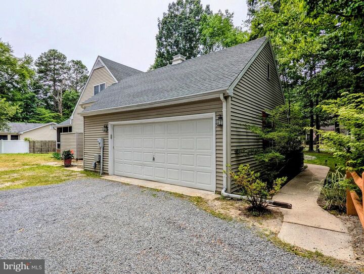 Property Photo:  2 Oakwood Ct.  DE 19958 