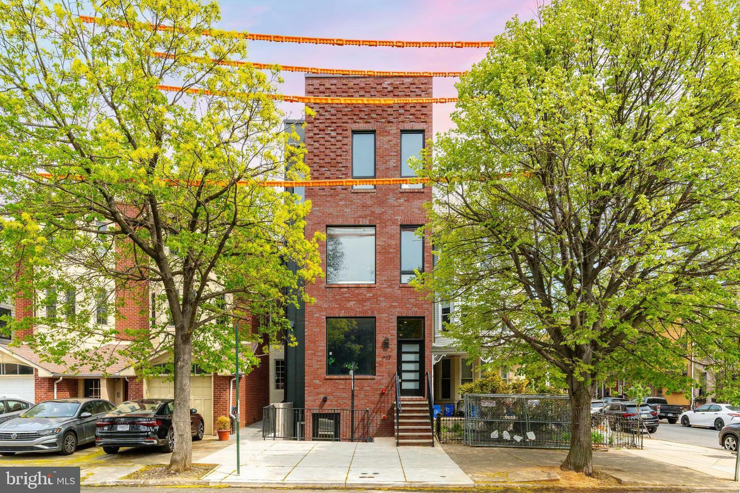 Property Photo: 903 Corinthian Avenue 1 PA 19130