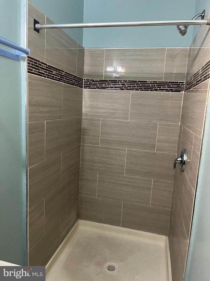 Property Photo:  3313 N Park Avenue 1F  PA 19140 