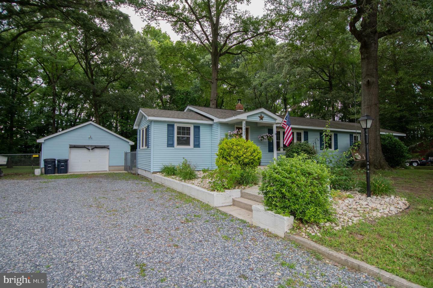 Property Photo: 38402 Robin Hood Road DE 19940