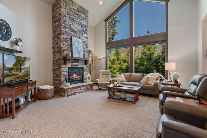 Property Photo:  1431 W Ashmont Way  ID 83815 