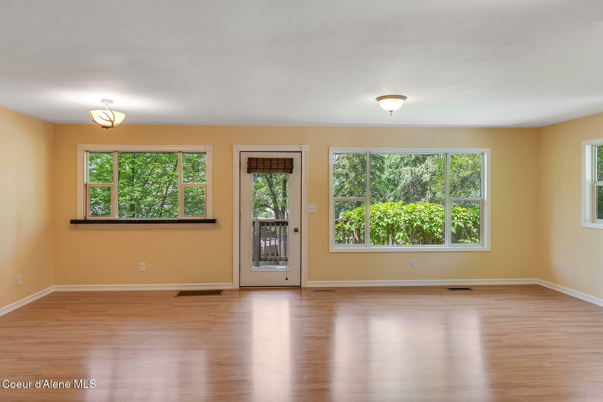 Property Photo: 6436 Madison Street ID 83805