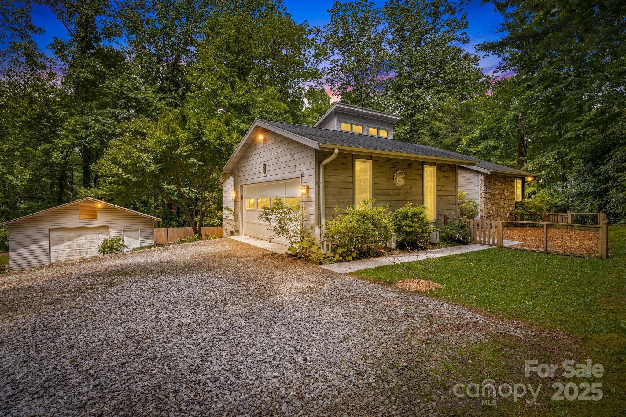 24 Penne Way  Flat Rock NC 28731 photo