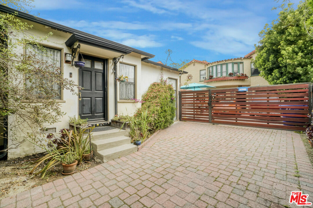 Property Photo: 4172 Madison Ave CA 90232