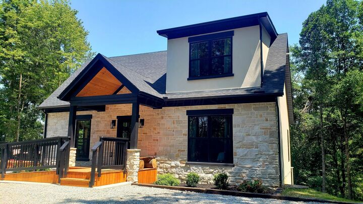 Property Photo: 18358 Buckingham Road OH 43138