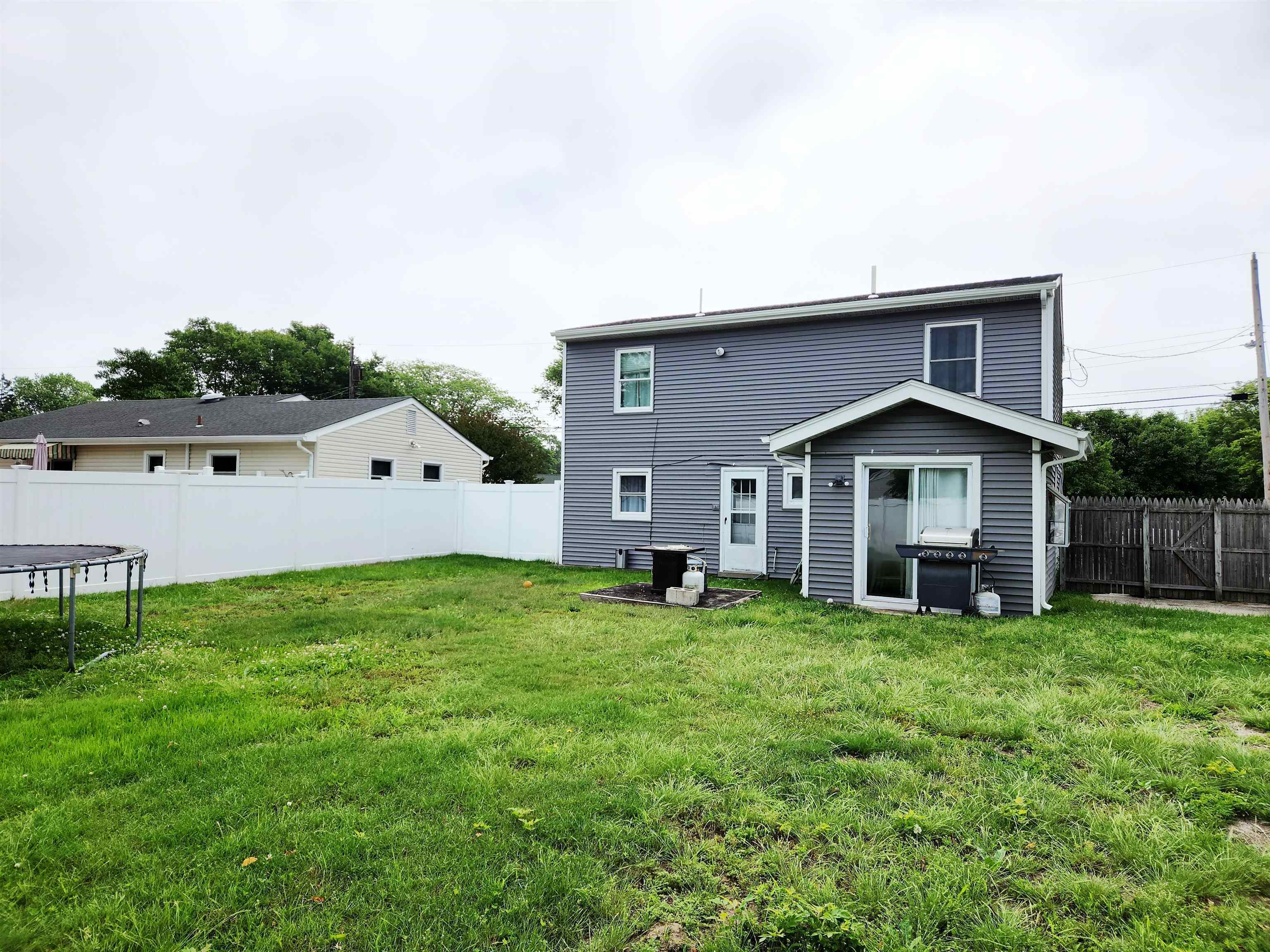 Property Photo:  116 Roslyn  NJ 08204 