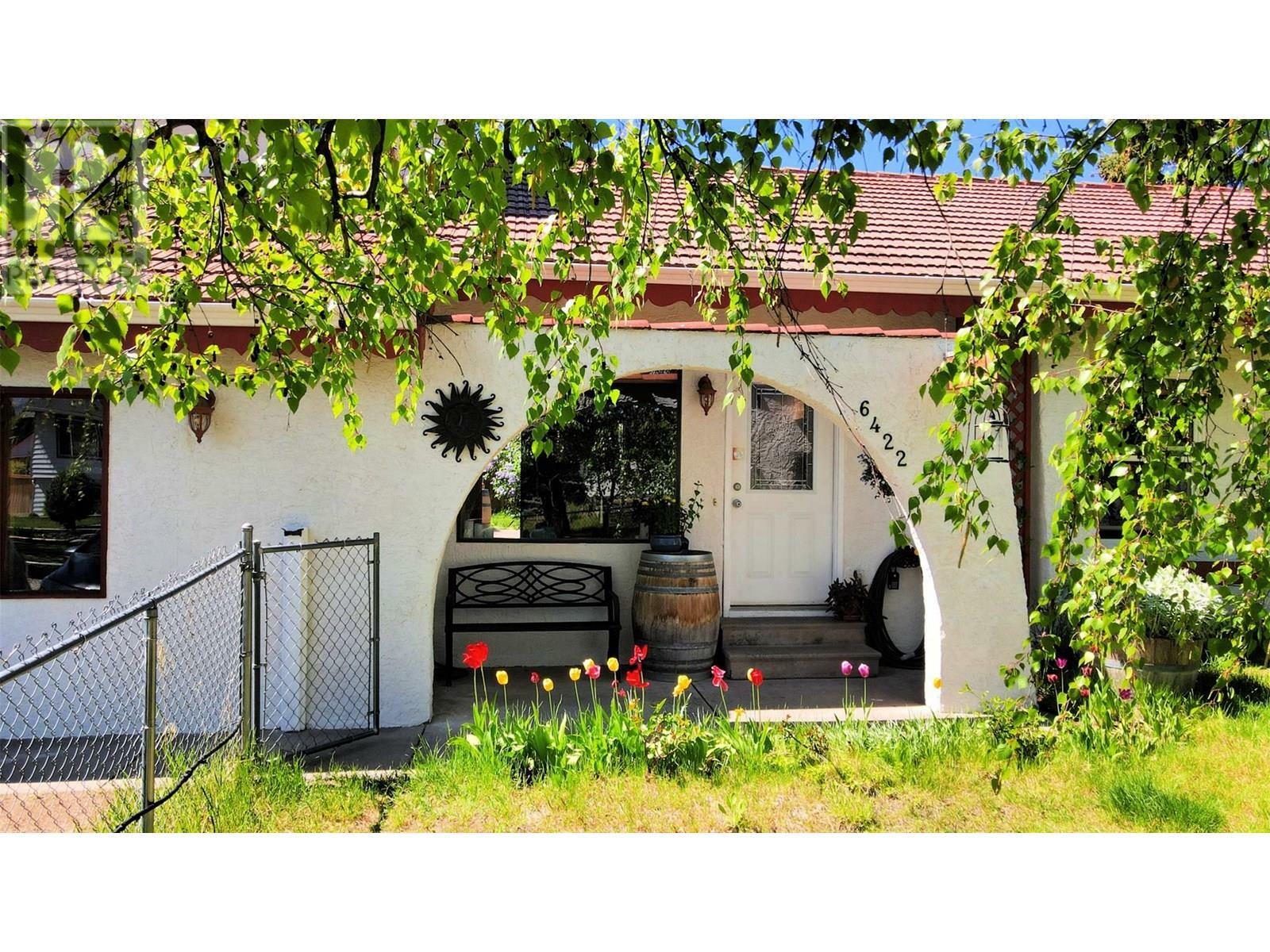 Photo de la propriété: 6422 Mack Road BC V0H 1X8