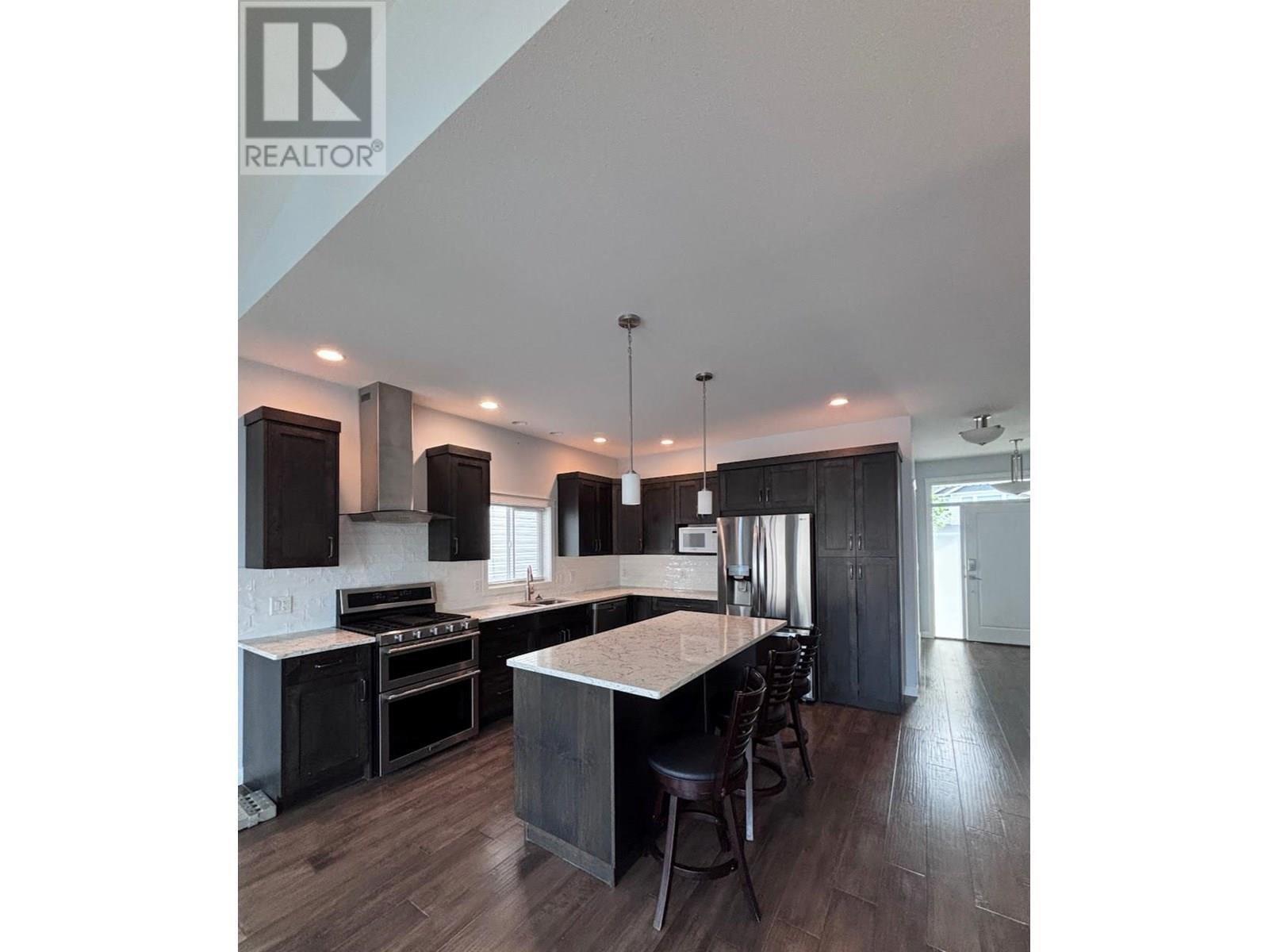 Property Photo: 2158 Doubletree Crescent BC V2B 0G8