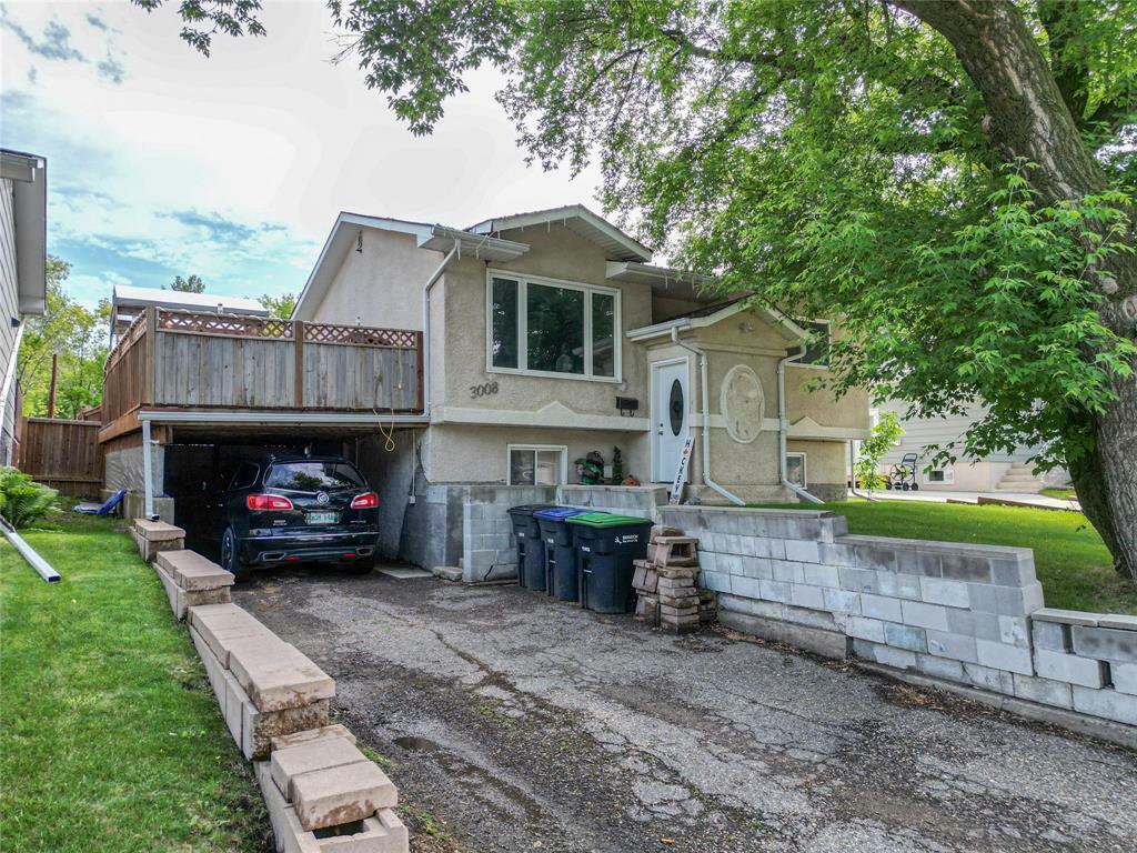 Property Photo: 3008 McDonald Avenue MB R7B 0B7