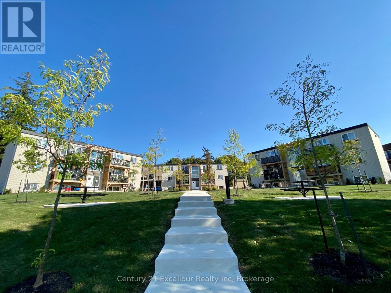 Property Photo:  360 Queen Street East 1  ON N1M 1T4 