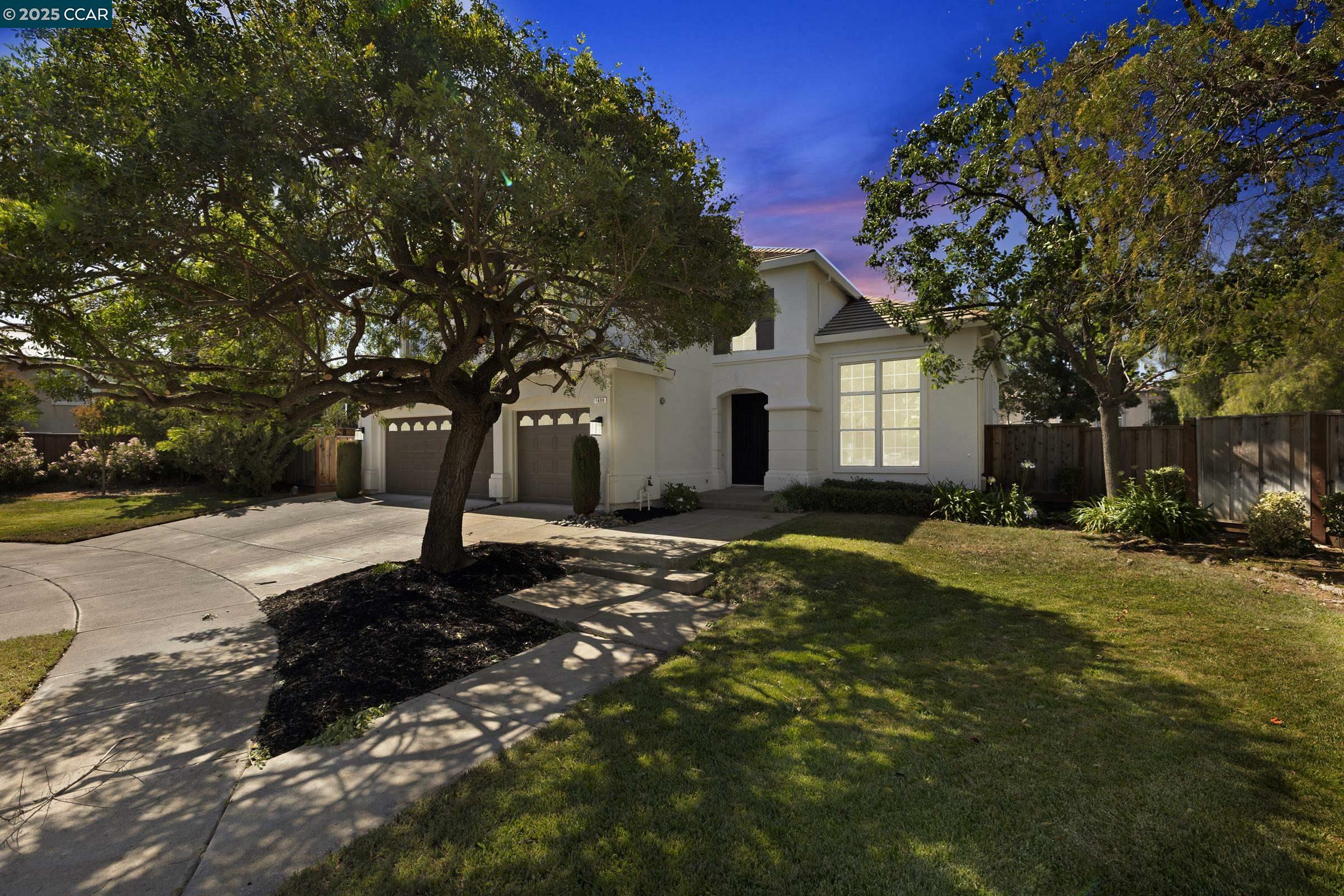 Property Photo: 1608 Fluorite Ct CA 94550