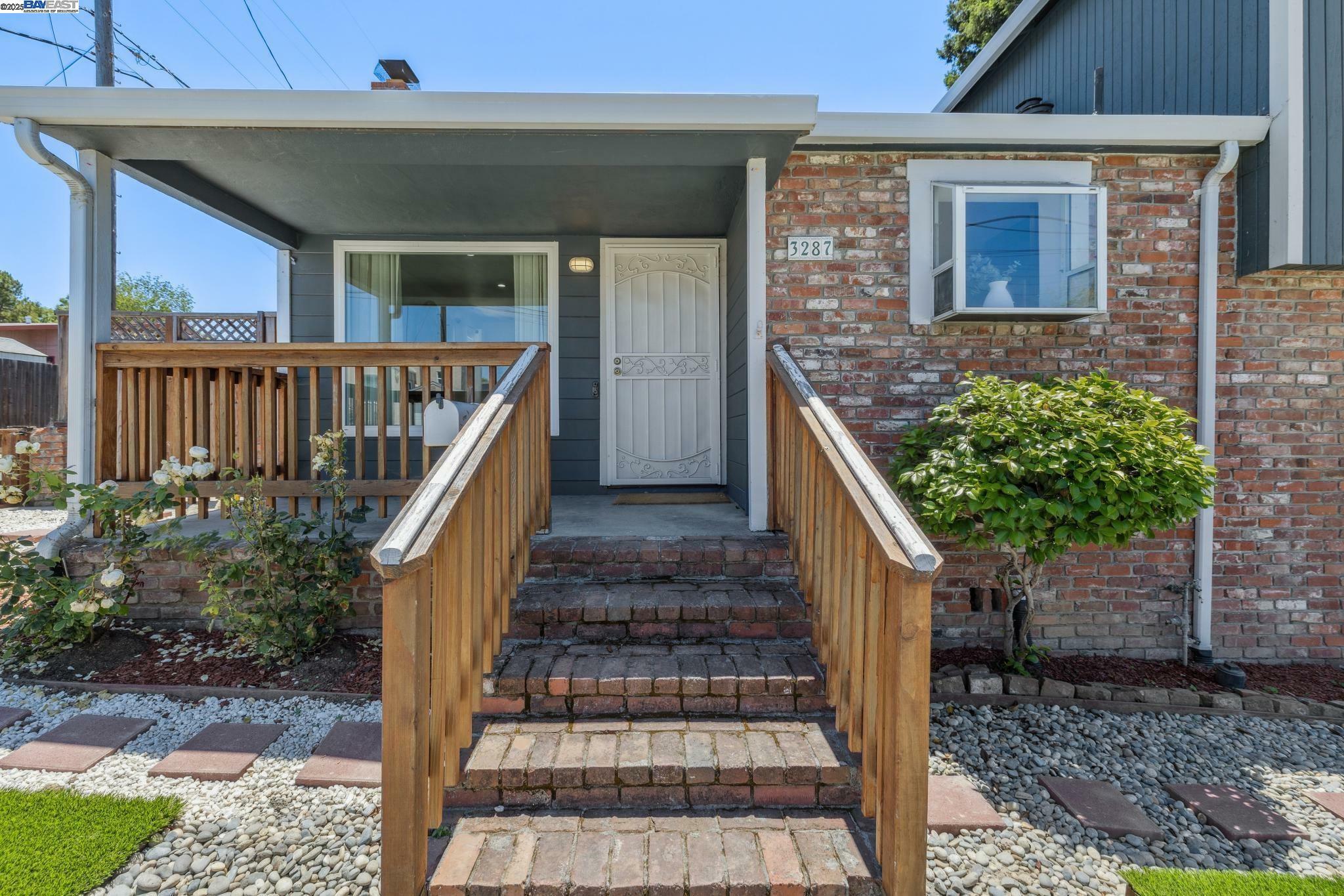 Property Photo: 3287 Kelly St CA 94541