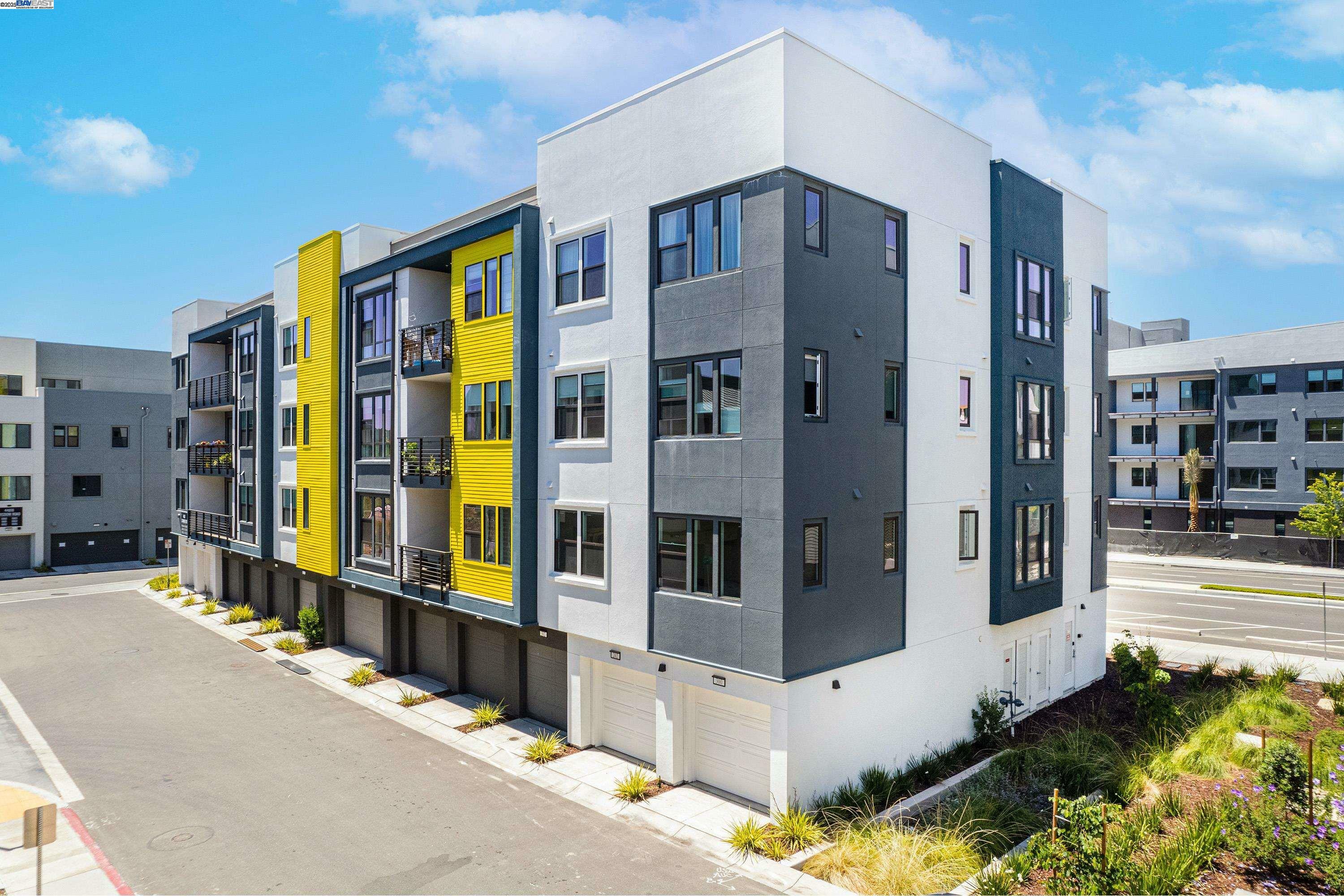 Property Photo: 44867 S Grimmer Blvd 300 CA 94538