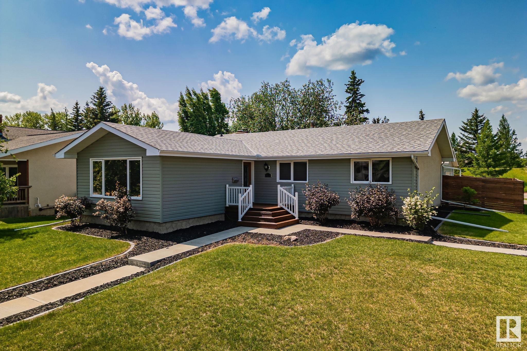 4916 144 Street NW  Edmonton AB T6H 4G8 photo