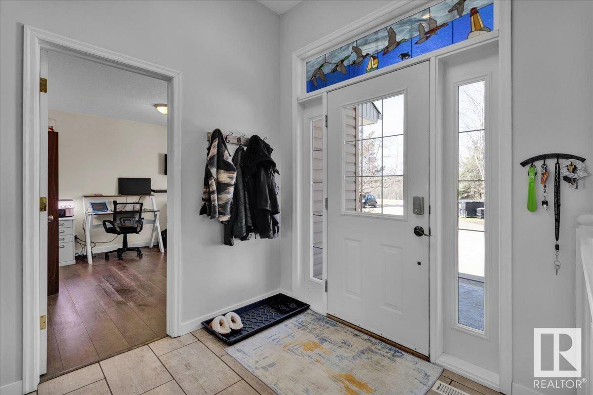 Property Photo:  52508 Rge Road 21 13  AB T0E 0H0 