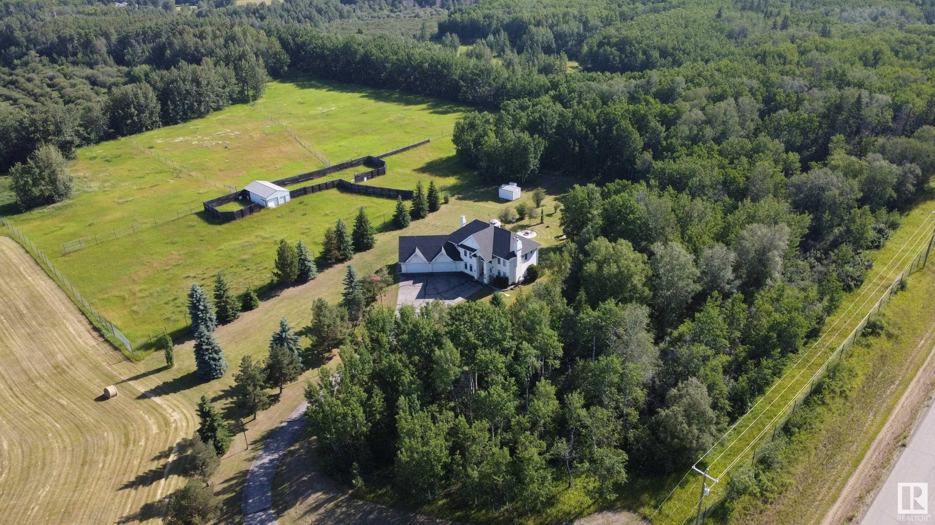 Property Photo: 26020 Twp Rd 511 A AB T7Y 1B2