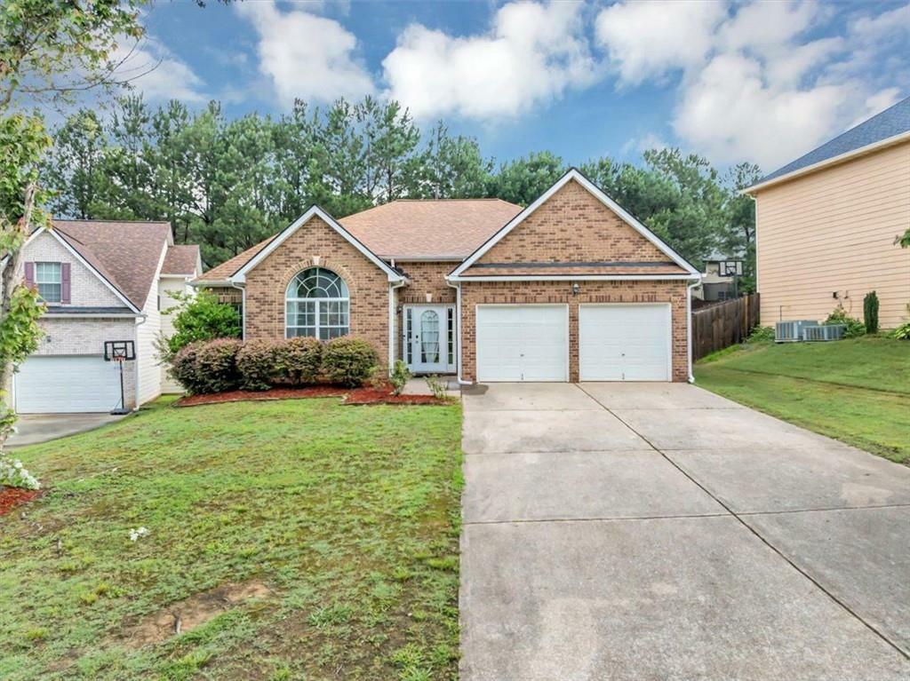 Property Photo: 152 Cabana Court GA 30132