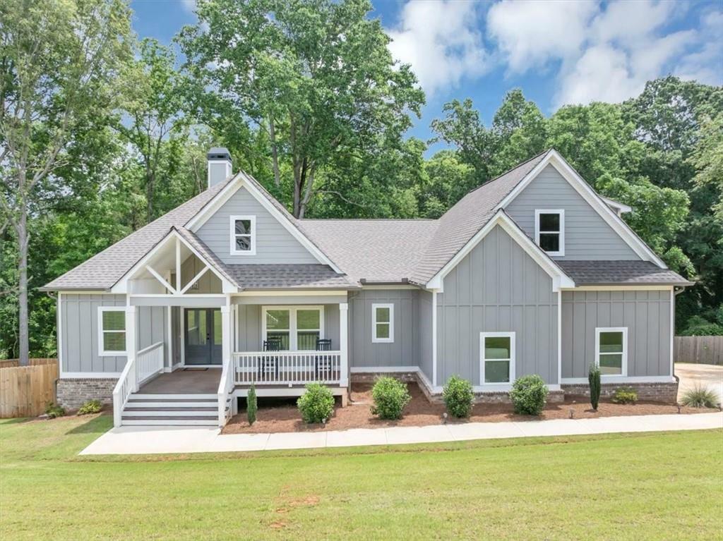 Property Photo: 1021 Windsor Creek Drive GA 30650