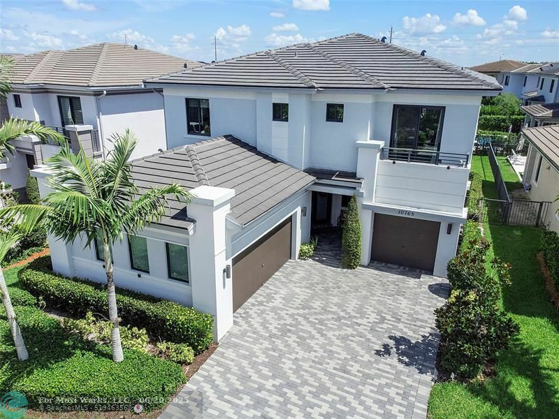 Property Photo:  10765 Windward St  FL 33076 