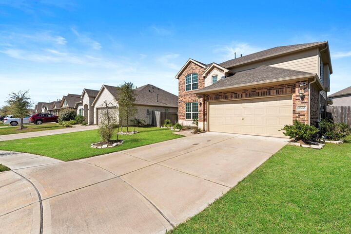 Property Photo: 2306 Ocean Pass Lane TX 77469