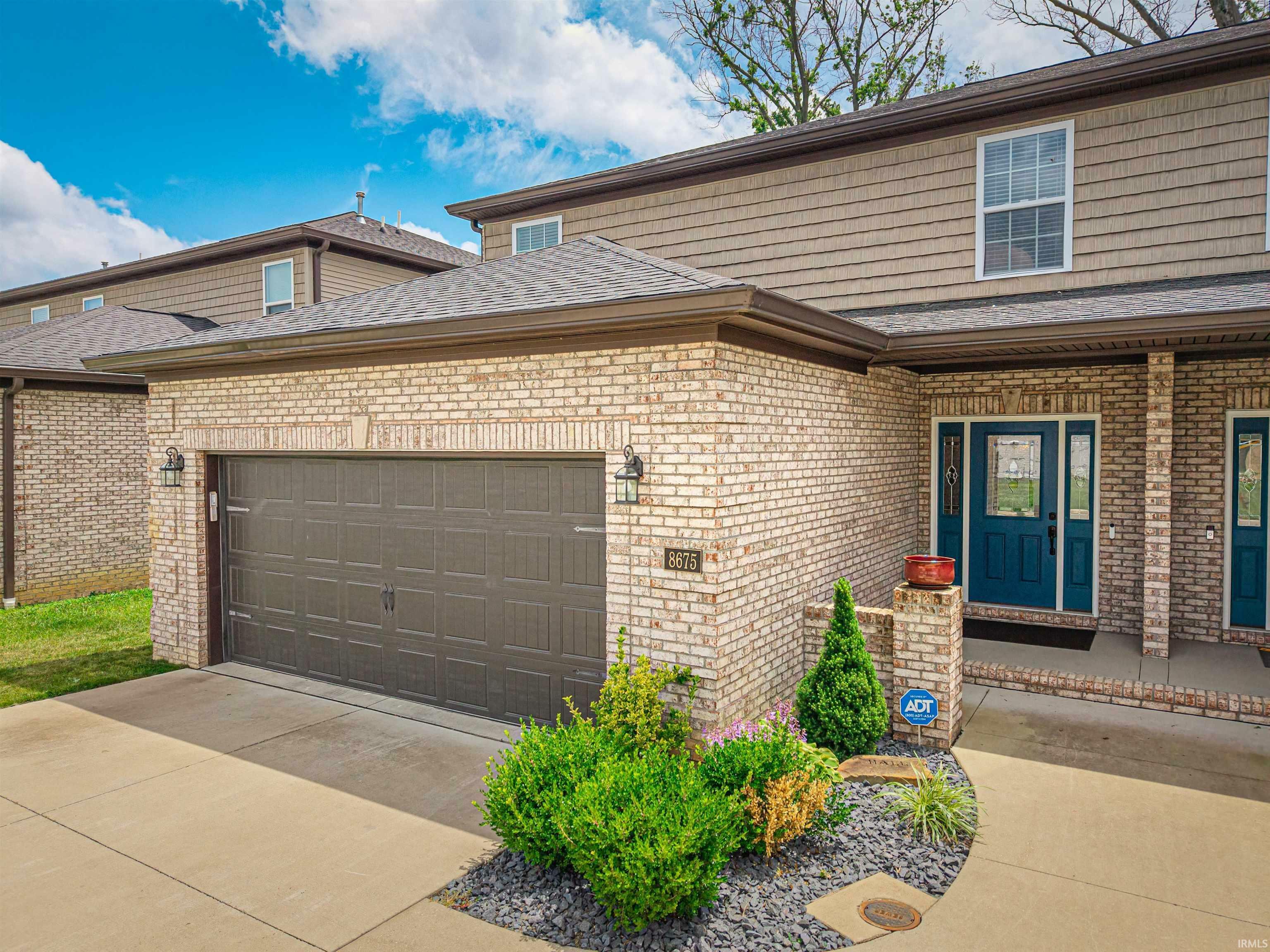 Property Photo: 8675 Pebble Creek Drive IN 47630
