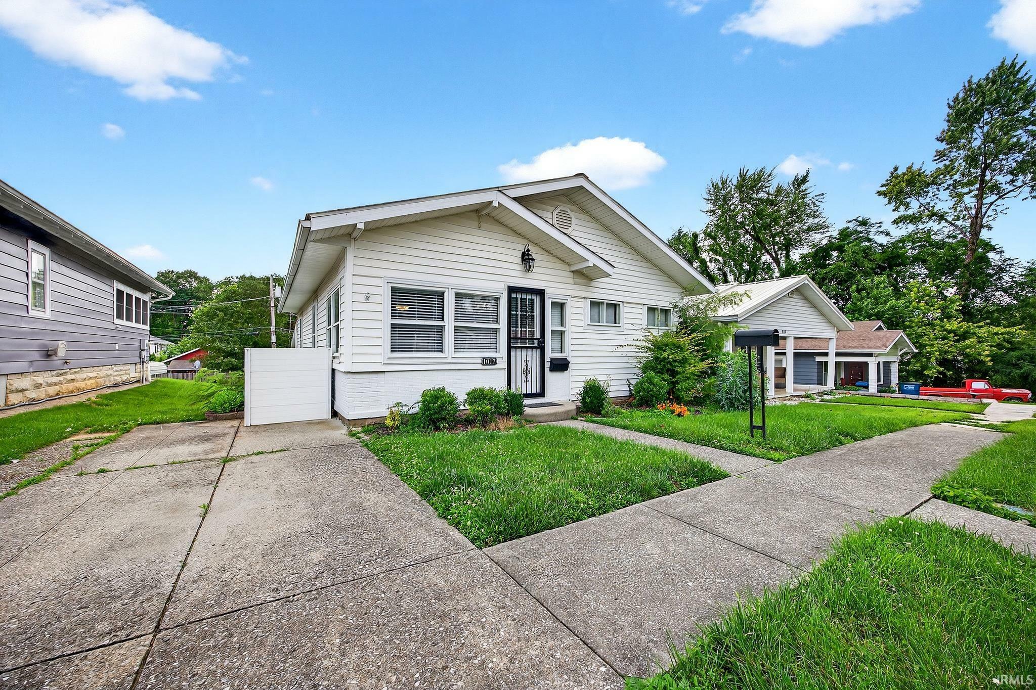 Property Photo: 1017 Q Street IN 47421-2821