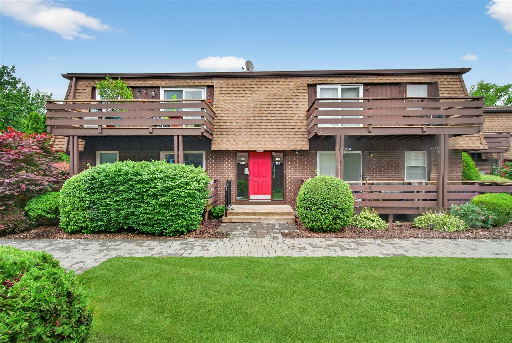 160 New Holland Village  Nanuet NY 10954 photo