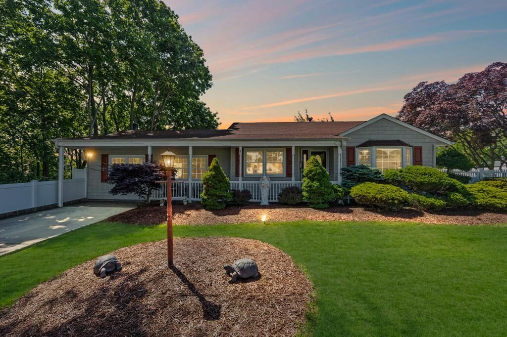 Property Photo: 413 Albert Street NY 11757