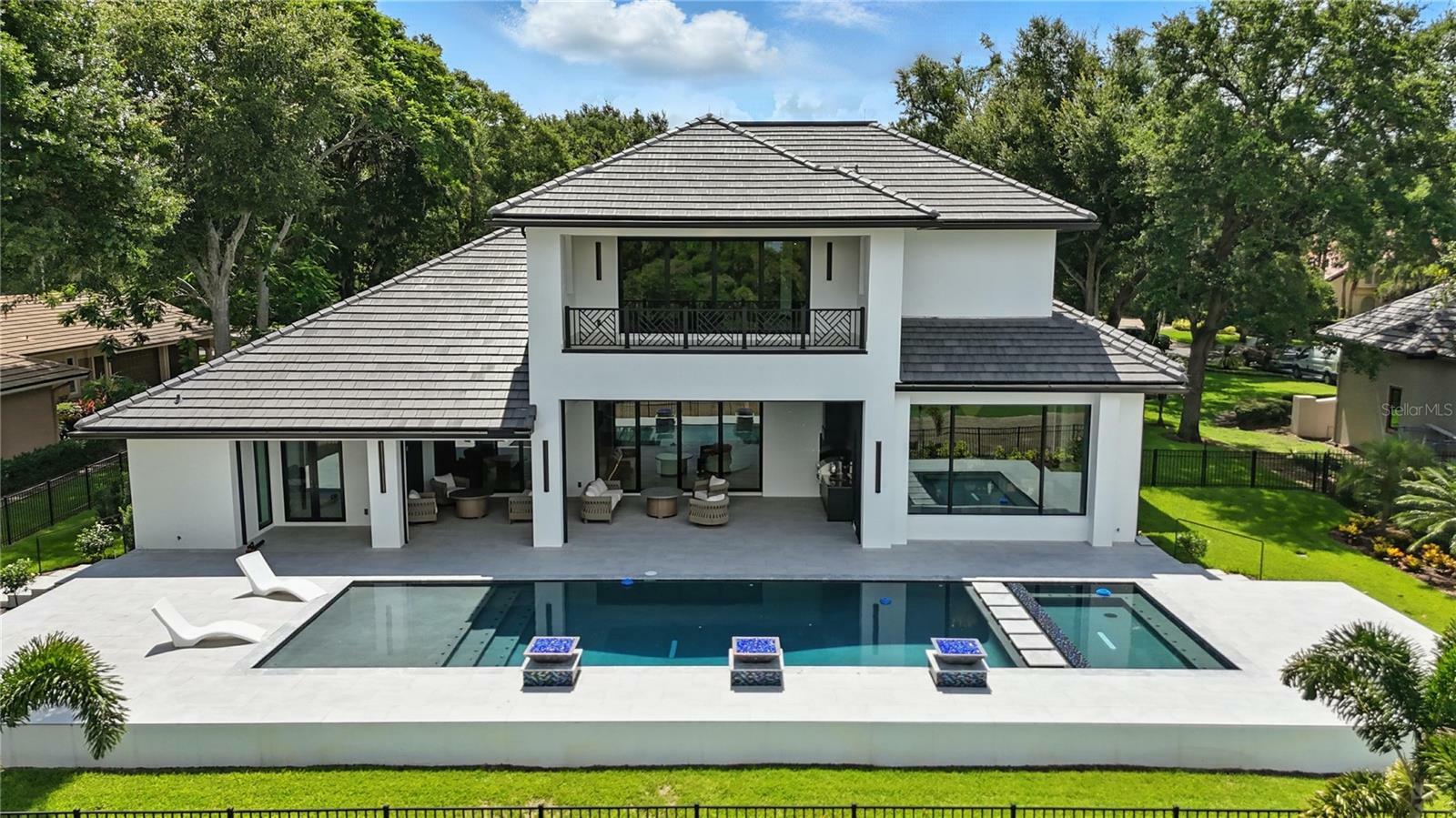 Property Photo:  5074 Isleworth Country Club Drive  FL 34786 