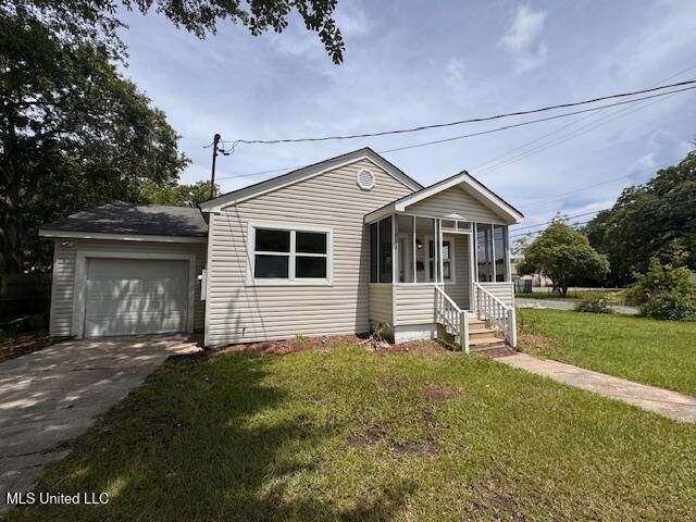 Property Photo: 1012 Williams Street MS 39567