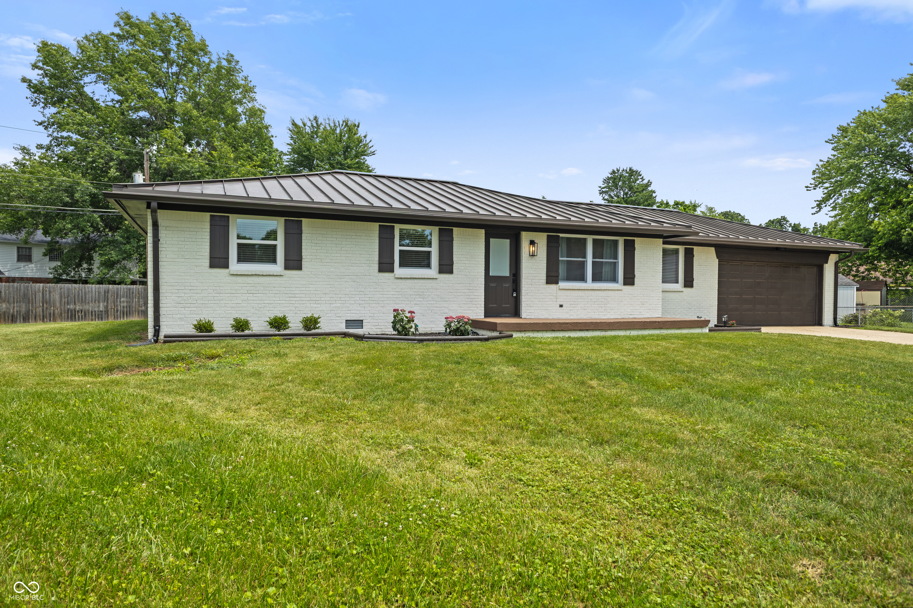 Property Photo: 6609 Cordova Court IN 46221
