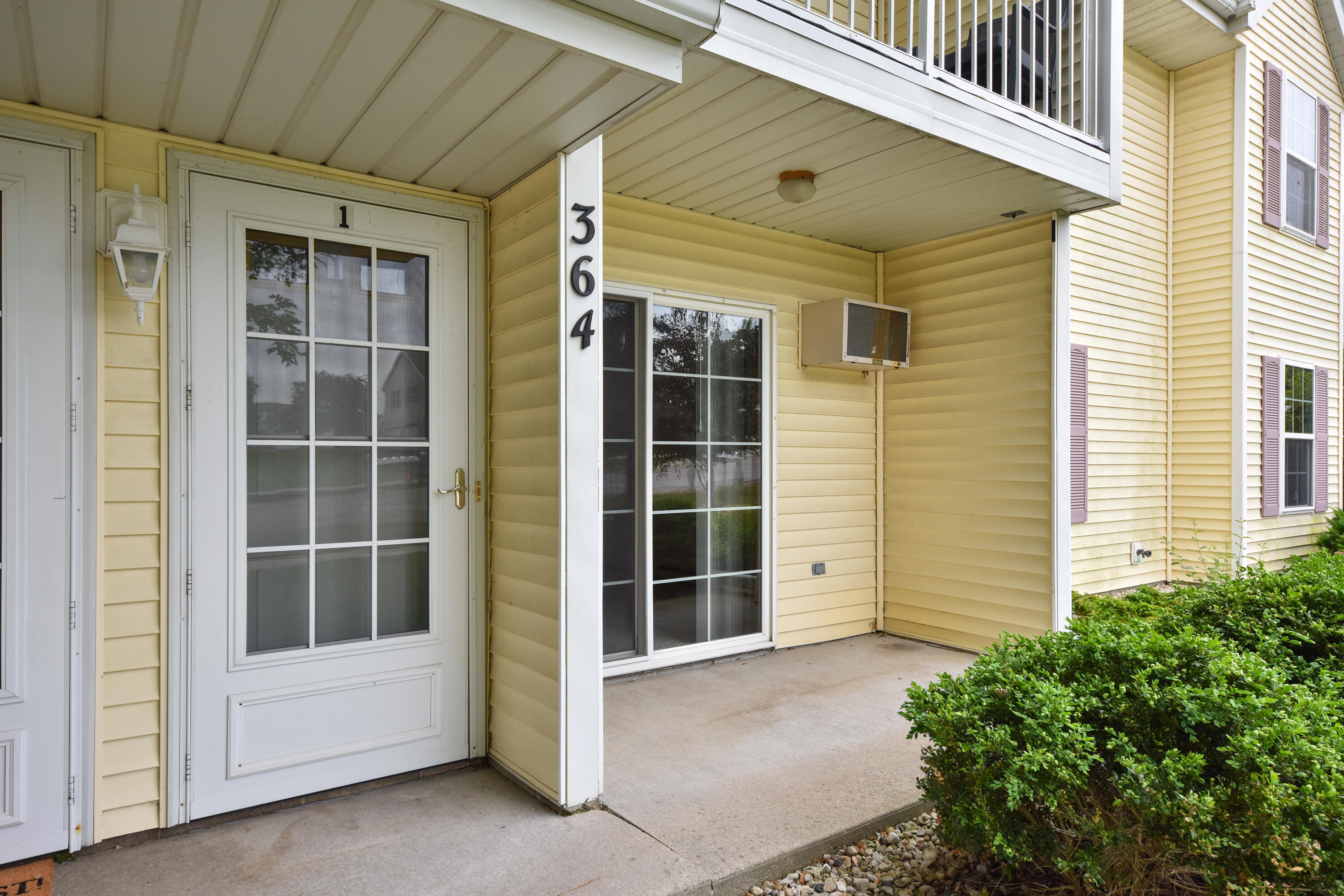 Property Photo: 364 Minz Park Cir 1 WI 53095