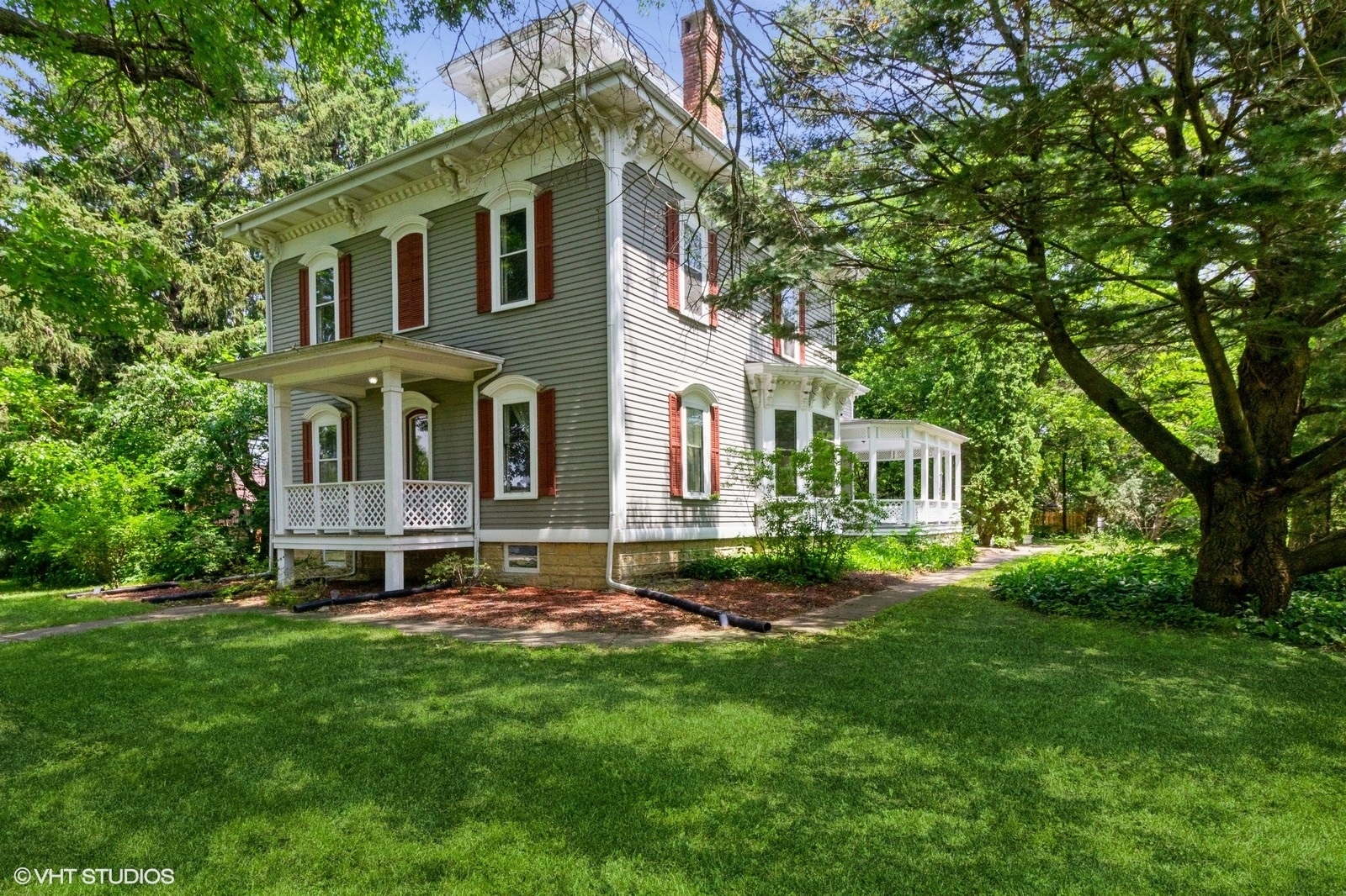 Property Photo: 100 E Miller Avenue IL 60520